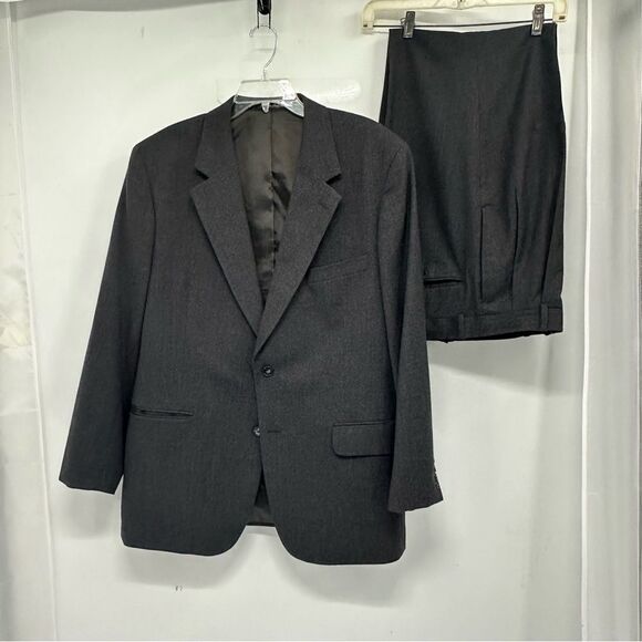 Savile Row Gray Flannel 2 Button Double pleated Suit Size 44R - Picture 1 of 14